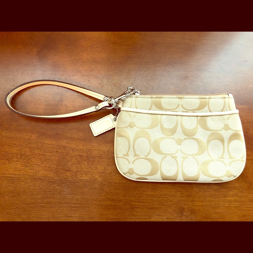 New Coach wristlet